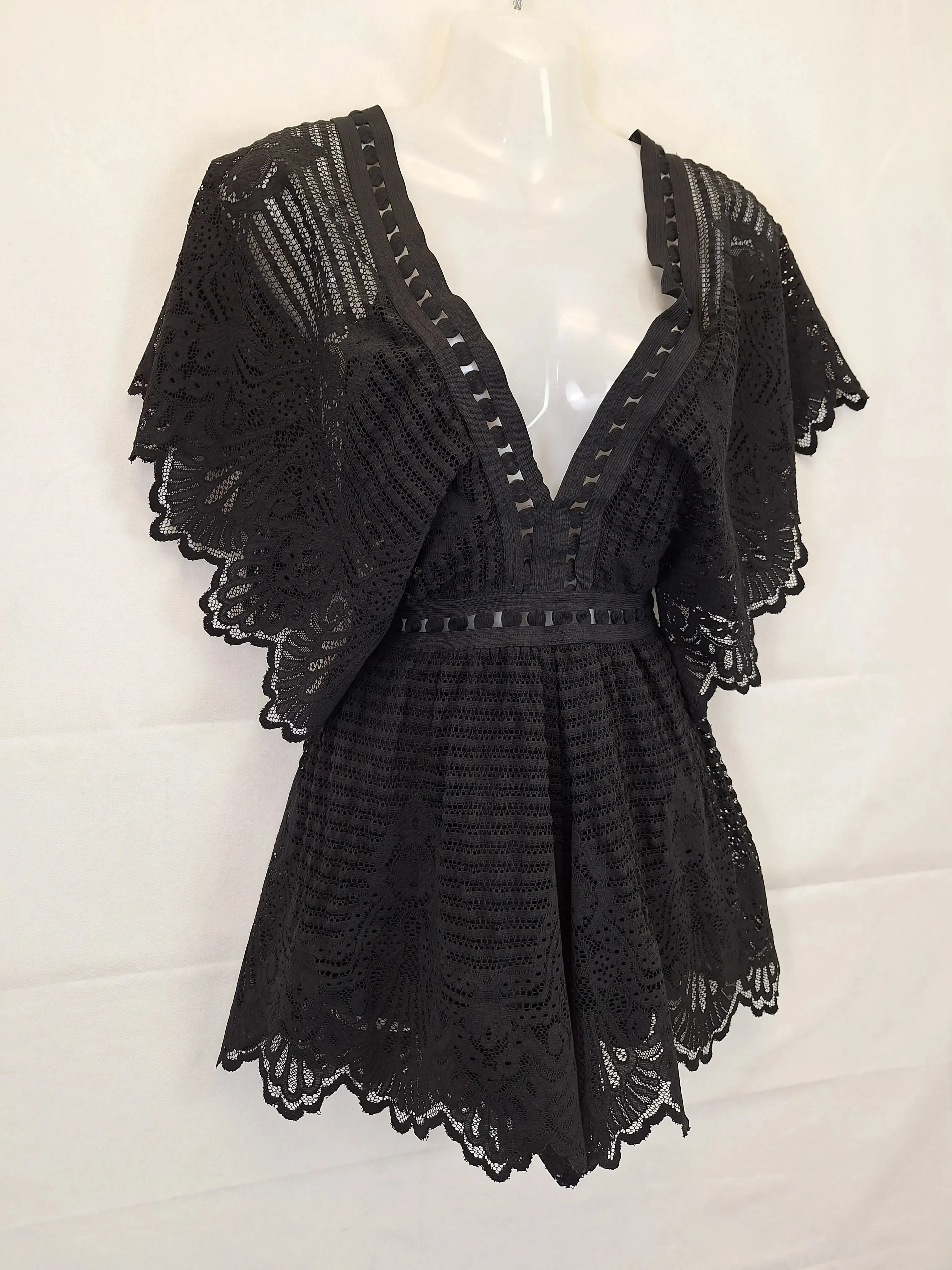 Alice Mccall Cocktail Lacey V Neck Playsuit Size 6