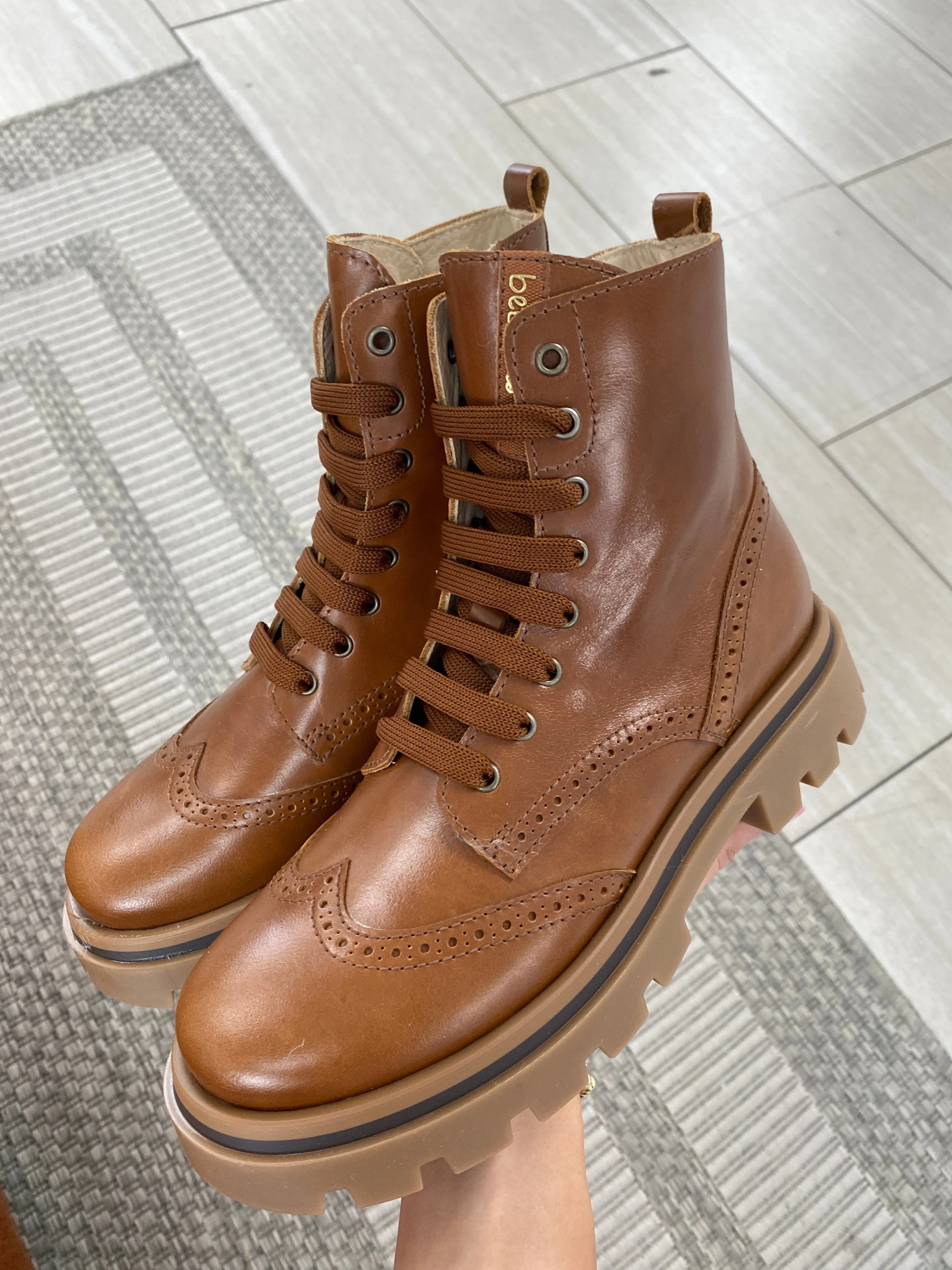 Beberlis Burnished Tan Combat Boot