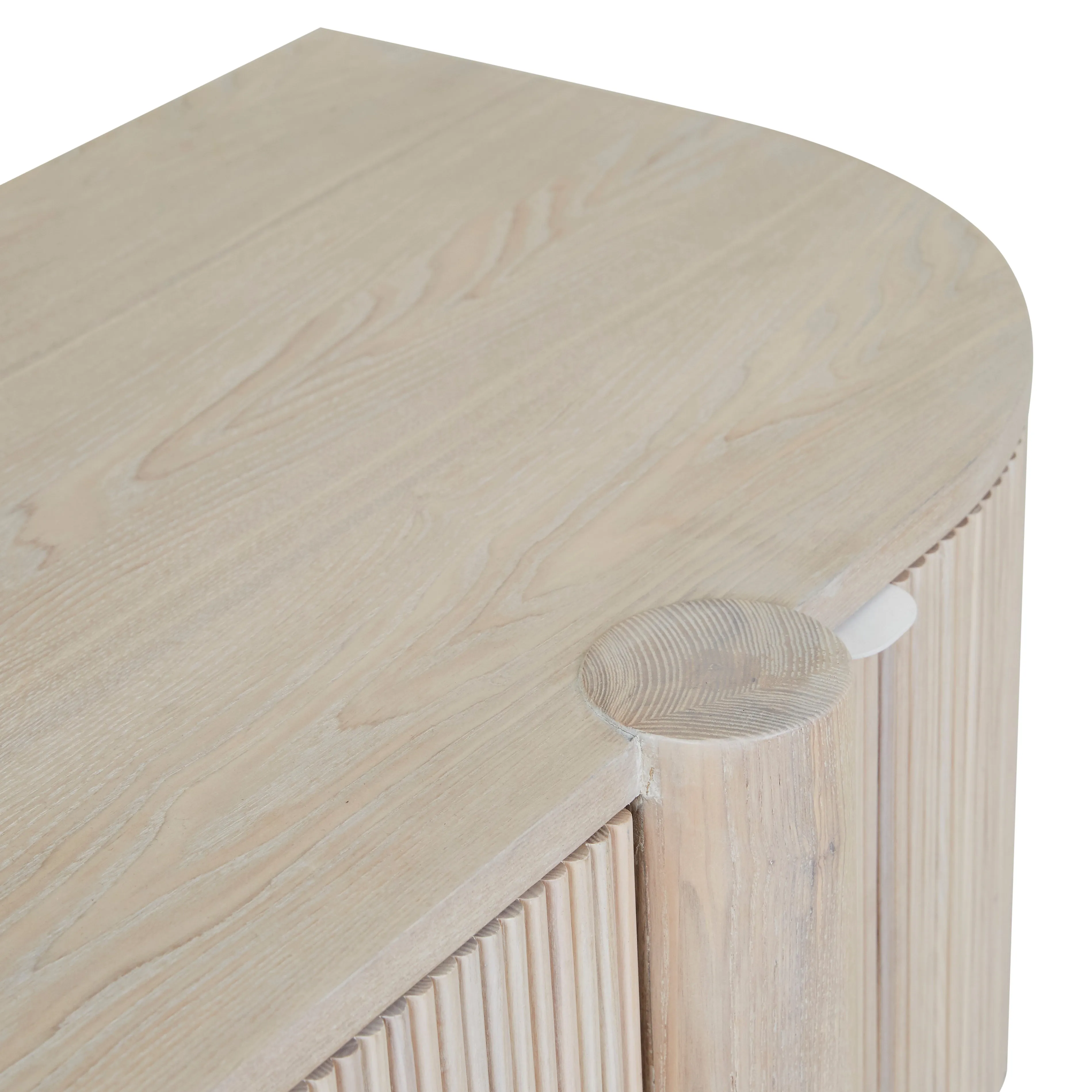 GlobeWest | Artie Ripple Entertainment Unit