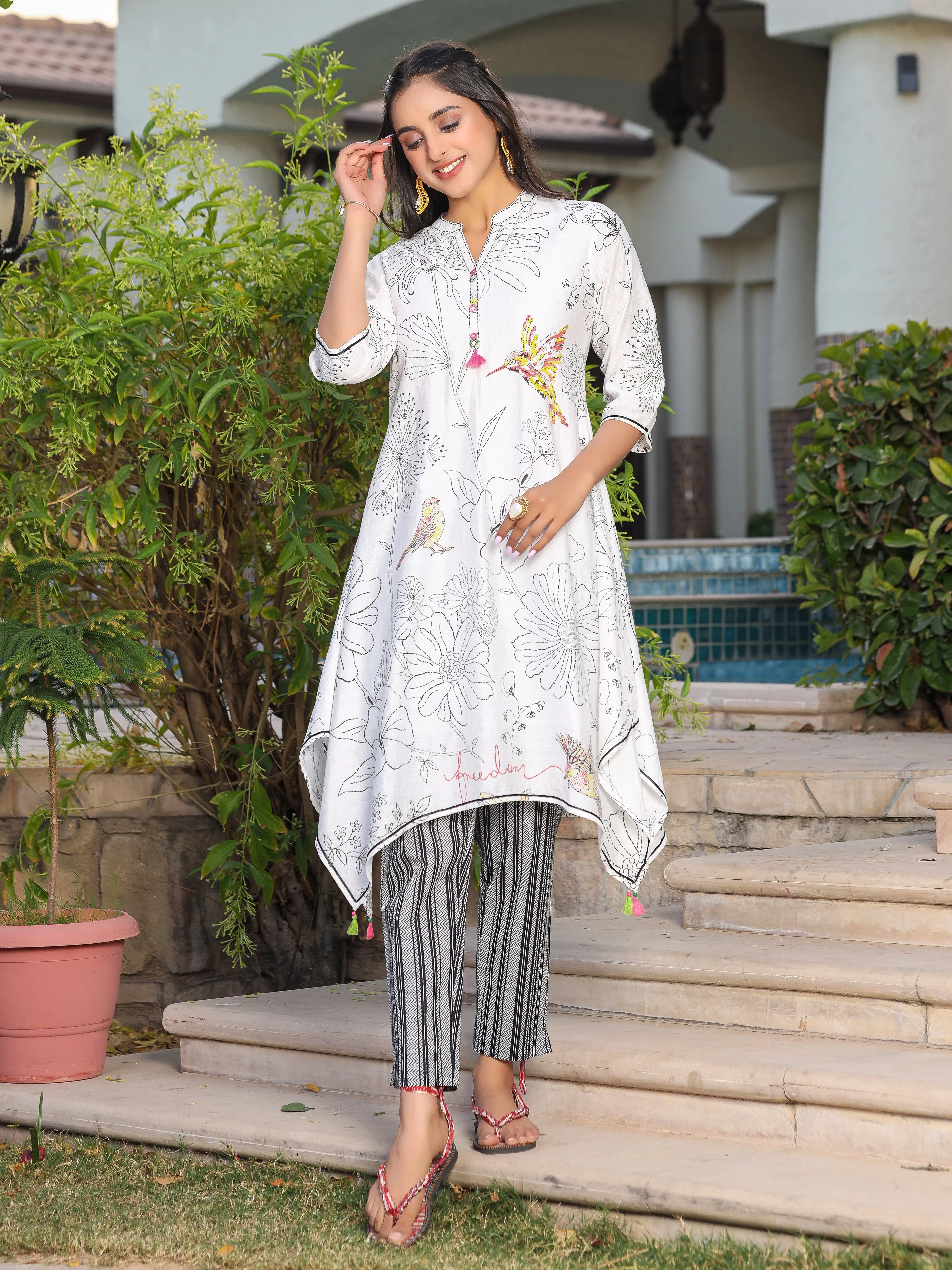 Juniper White Floral Printed Nylon Dobby Kurta & Pants Set With Lace Work