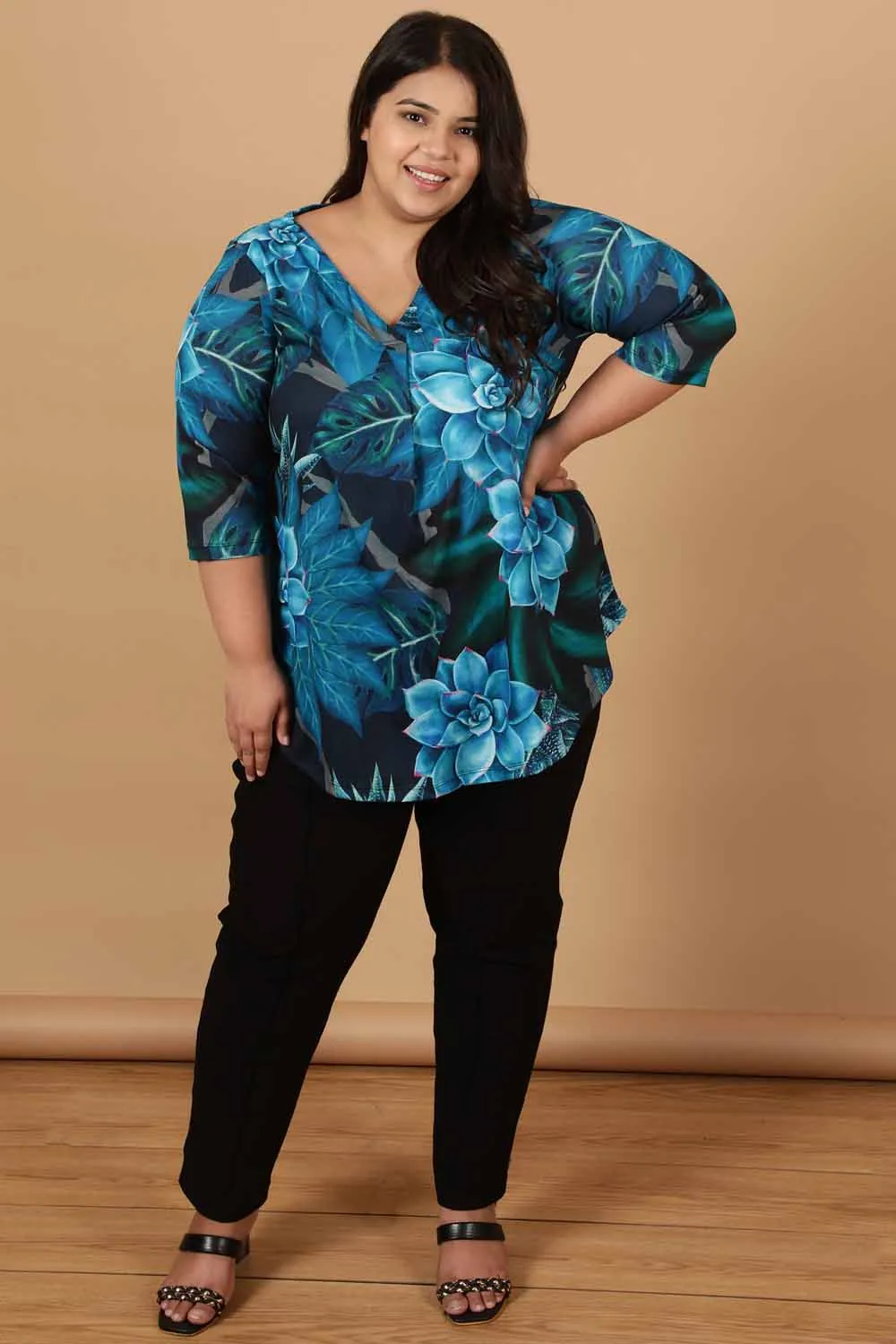 Plus Size Black Deepwater Printed Centre Pleat Top