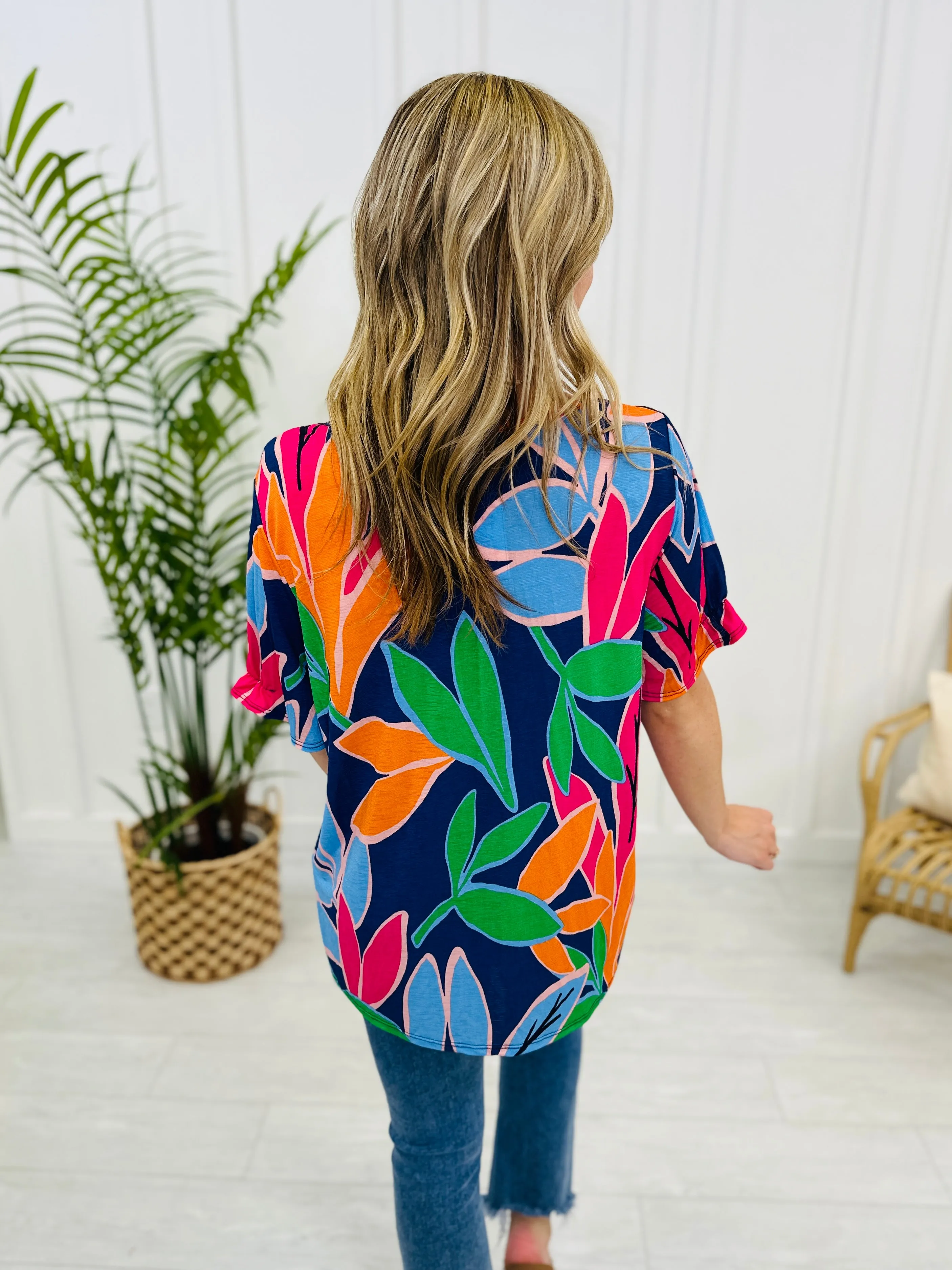 REG/CURVY Colorful On The Coast Top